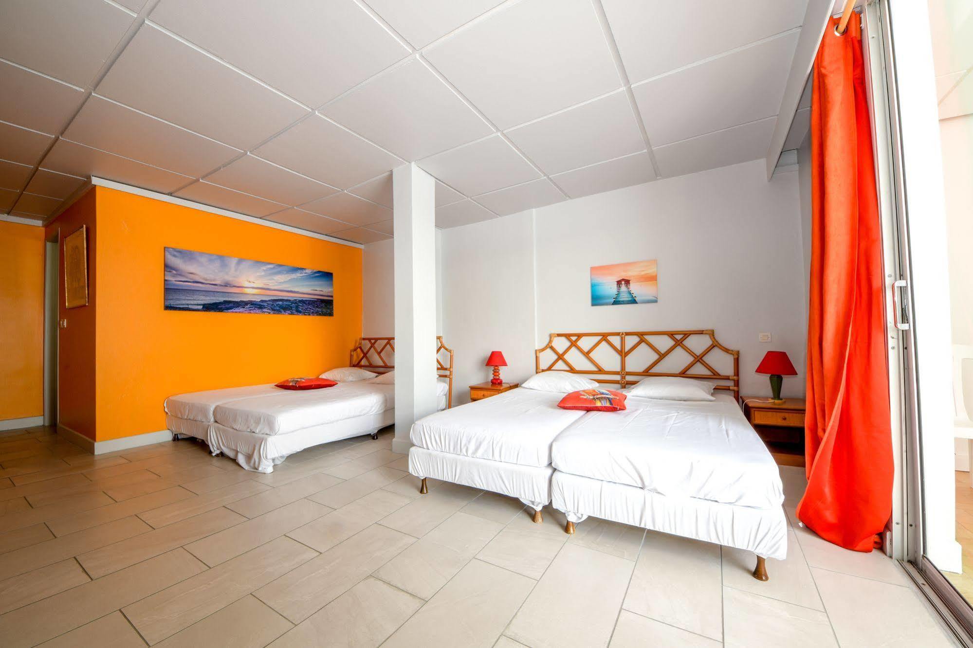 Hotel-Restaurant La Dunette Sainte-Anne Ngoại thất bức ảnh