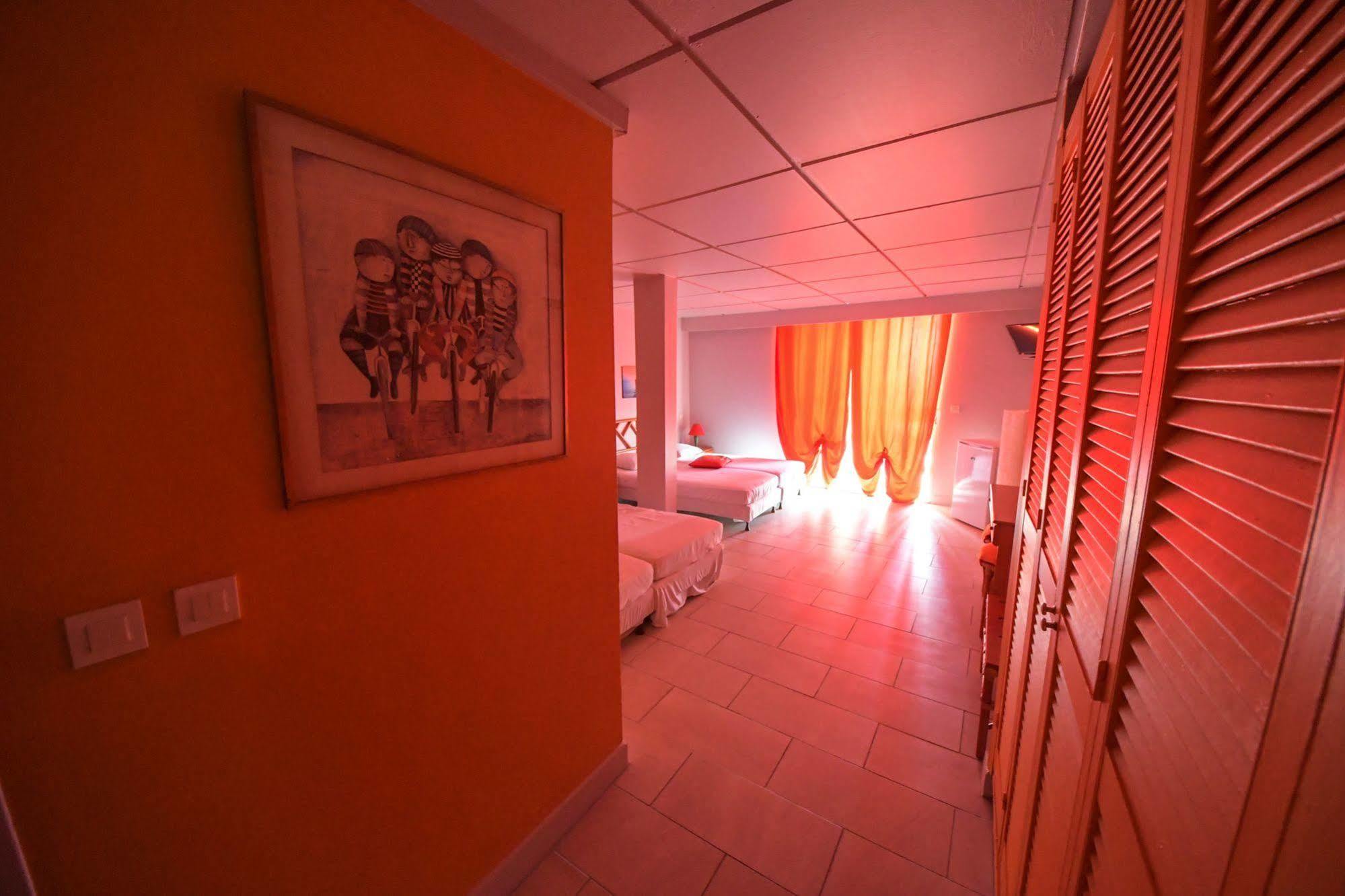 Hotel-Restaurant La Dunette Sainte-Anne Ngoại thất bức ảnh