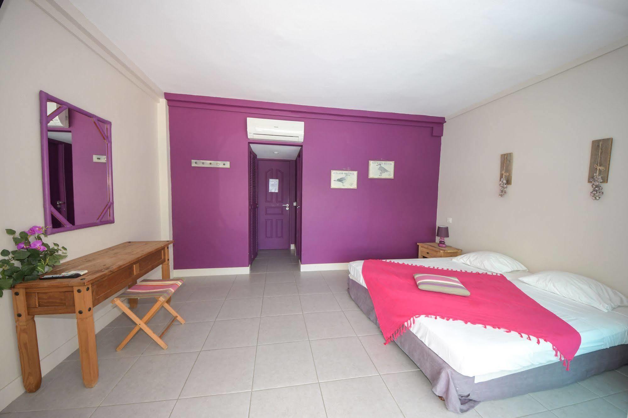 Hotel-Restaurant La Dunette Sainte-Anne Ngoại thất bức ảnh