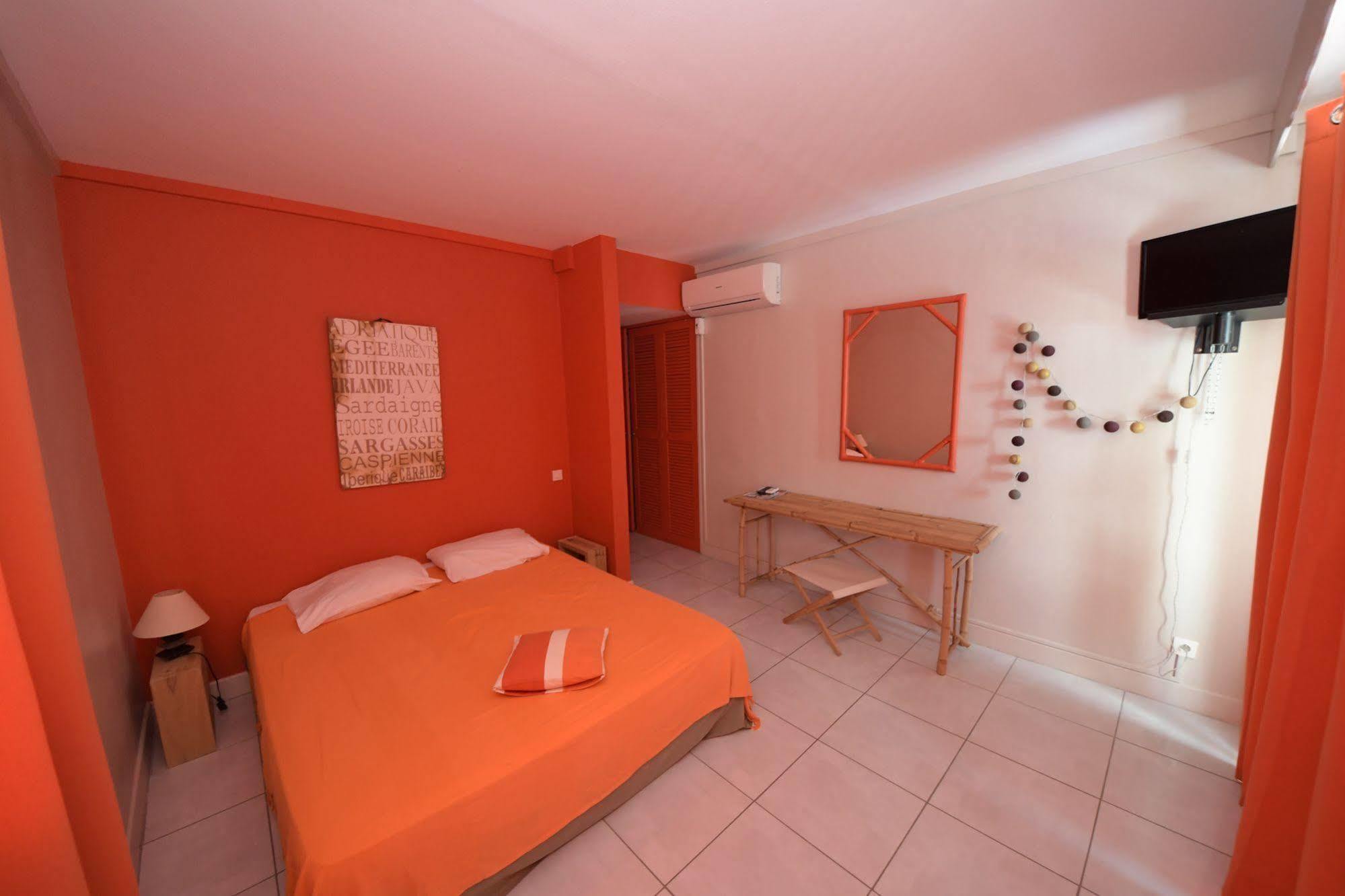 Hotel-Restaurant La Dunette Sainte-Anne Ngoại thất bức ảnh