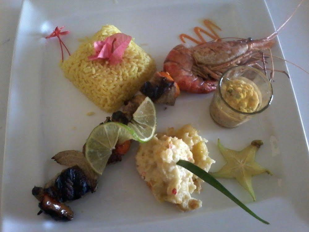 Hotel-Restaurant La Dunette Sainte-Anne Ngoại thất bức ảnh